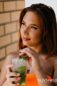 Алёна Татарникова