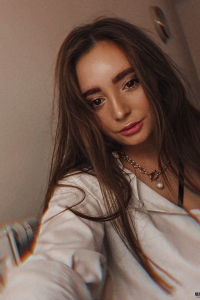 Анна Миллер