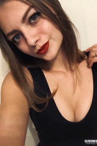 Юля Пустынникова